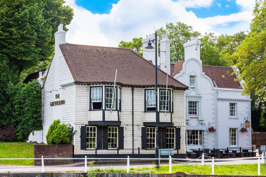 Greyhound Hotel Carshalton Luaran gambar