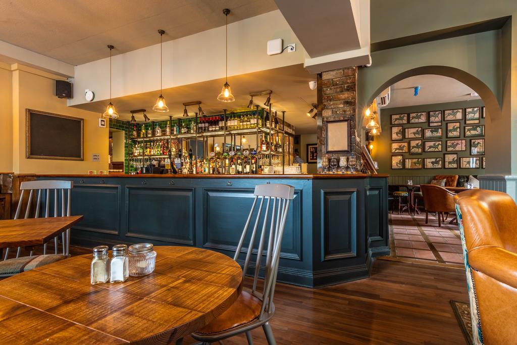 Greyhound Hotel Carshalton Luaran gambar